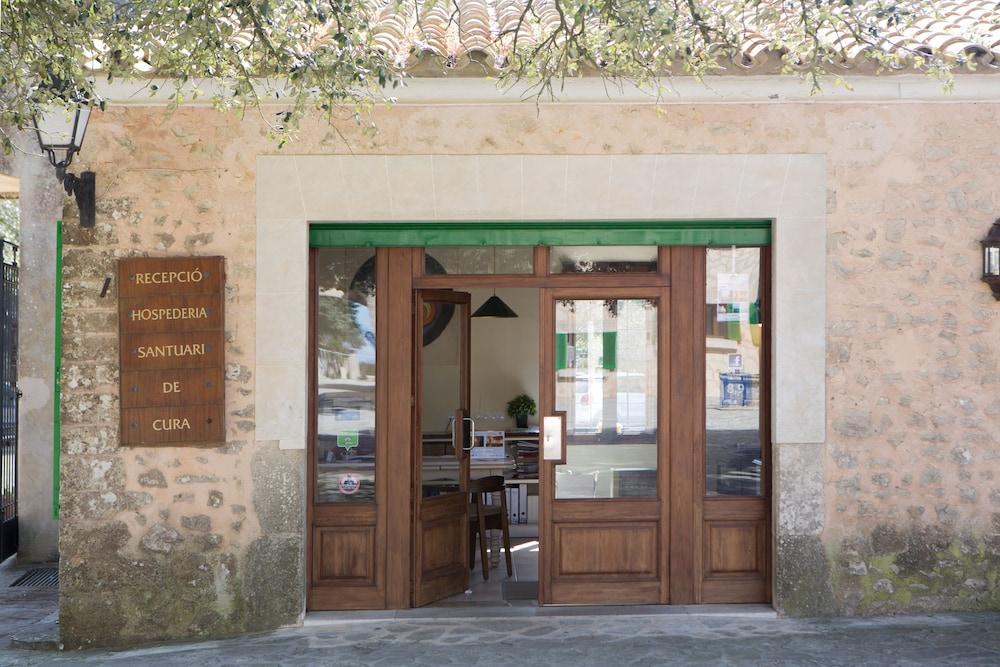 Santuari De Cura Hotel Randa Екстериор снимка