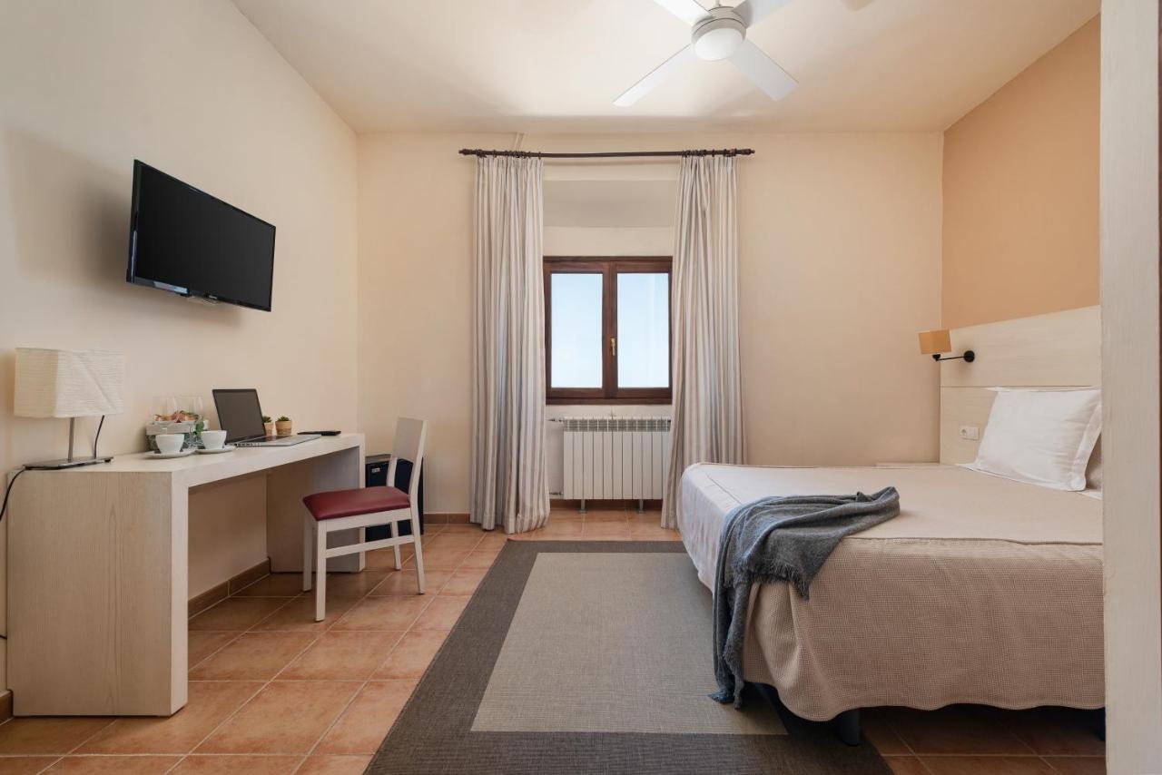 Santuari De Cura Hotel Randa Екстериор снимка